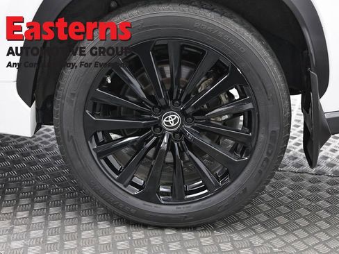 Used 2023 Toyota Highlander XSE image 34