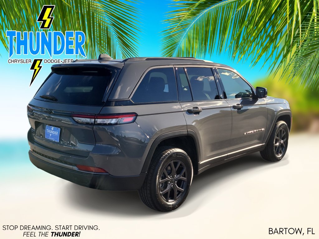 New 2027 Jeep Grand Cherokee Altitude AWD/4WD image 4