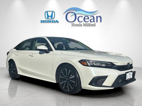 Certified 2024 Honda Civic EX image 1