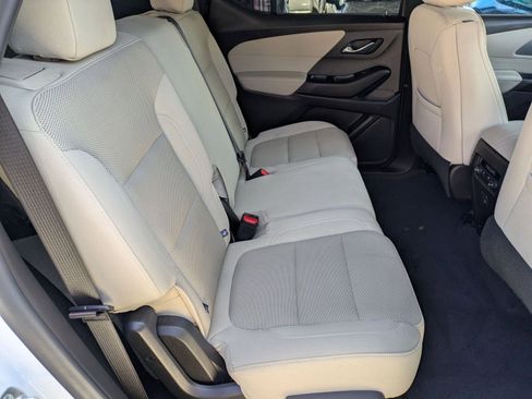 Used 2023 Chevrolet Traverse LS FWD image 26