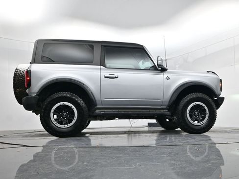 Used 2023 Ford Bronco Outer Banks w/ Sasquatch Package image 39