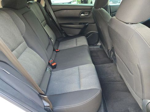 Certified 2025 Nissan Rogue SV FWD image 25