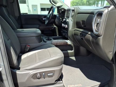 Used 2022 GMC Sierra 1500 Denali w/ Denali Premium Package AWD/4WD image 8