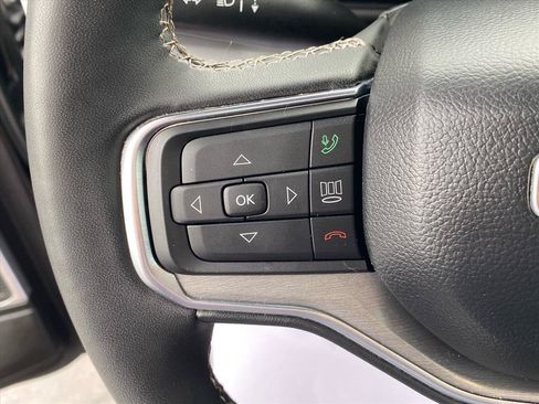 Used 2024 Jeep Wagoneer Series II AWD/4WD image 18