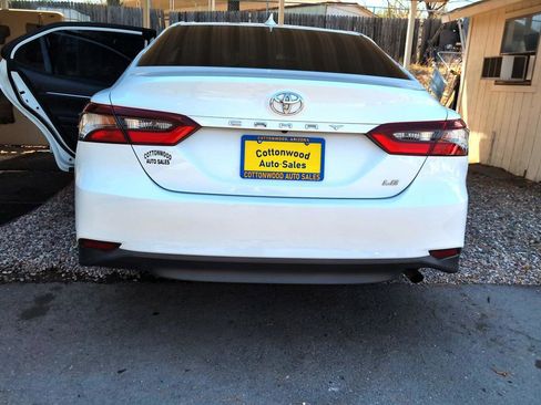 Used 2022 Toyota Camry LE image 29