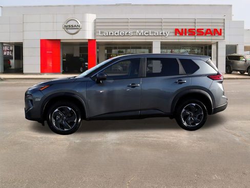 Used 2024 Nissan Rogue SV image 6