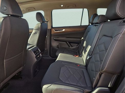 New 2026 Volkswagen Atlas SE FWD image 11