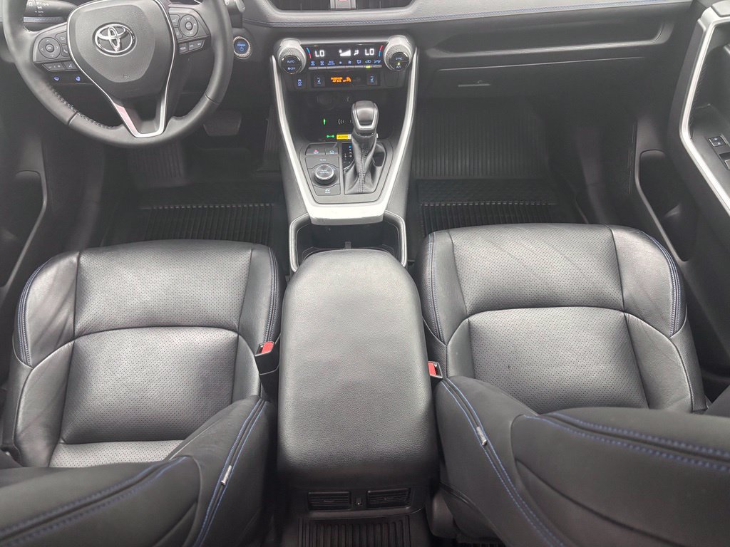 Used 2022 Toyota RAV4 SE w/ SE Grade Weather Package AWD/4WD image 36