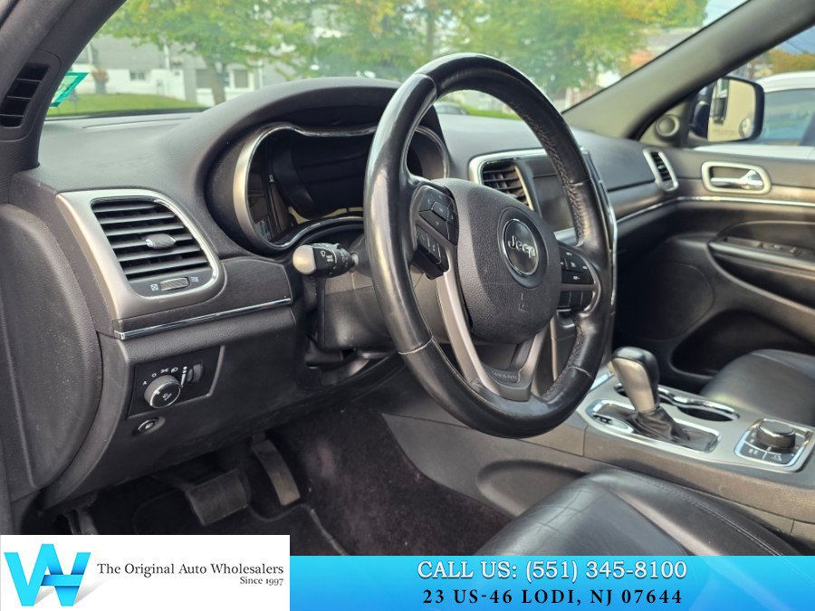 Used 2018 Jeep Grand Cherokee Limited AWD/4WD image 10