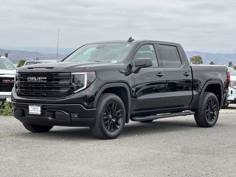 New 2026 GMC Sierra 1500 Elevation w/ LPO, Elevation Black Package RWD image 6