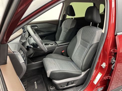 Used 2023 Nissan Rogue SV AWD/4WD image 8