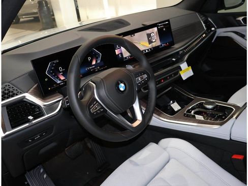 Used 2026 BMW X5 sDrive40i w/ Parking Assistance Package RWD image 11