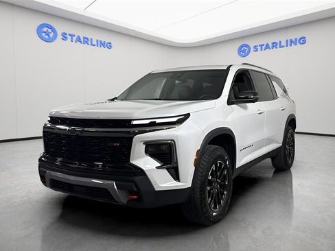 Certified 2025 Chevrolet Traverse Z71 w/ Enhanced Driving Package image 16