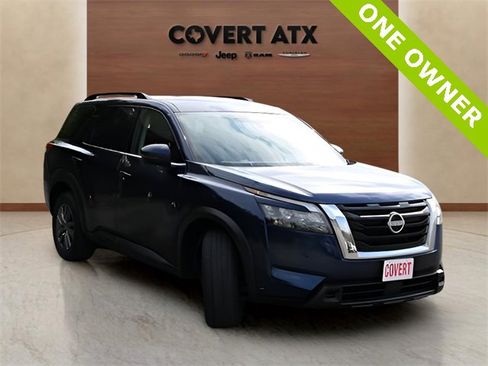 Used 2025 Nissan Pathfinder SV image 7