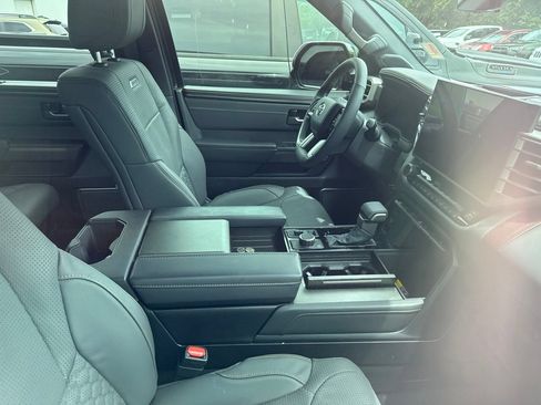 Used 2026 Toyota Sequoia Capstone AWD/4WD image 9