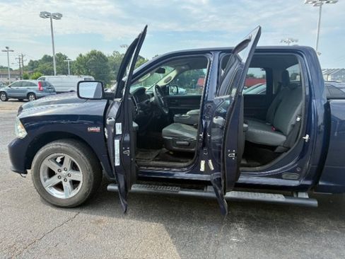 Used 2014 RAM 1500 Express RWD image 12