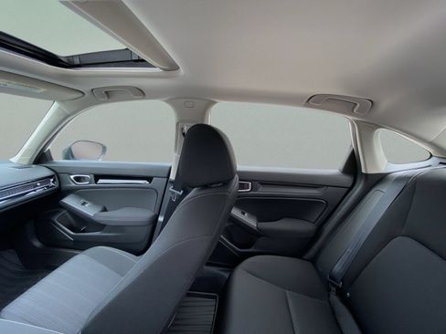 Used 2022 Honda Civic EX image 9