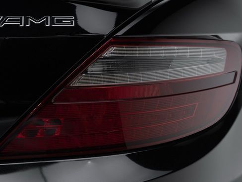 Used 2013 Mercedes-Benz SLK 55 AMG image 60