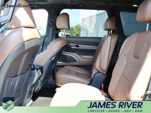 Used 2022 Kia Telluride SX w/ SX Prestige Package AWD/4WD image 20