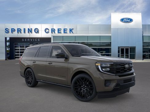 New 2026 Ford Expedition Platinum image 7