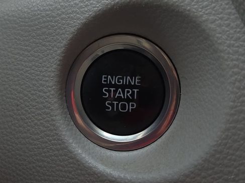 Certified 2023 Toyota Corolla Cross LE AWD/4WD image 23