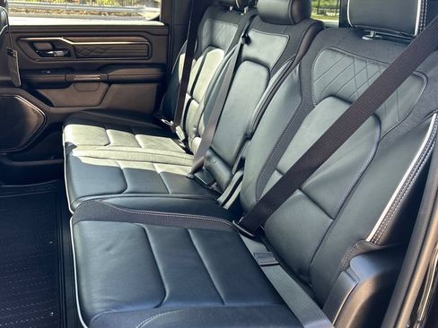 Used 2025 RAM 1500 Limited AWD/4WD image 10