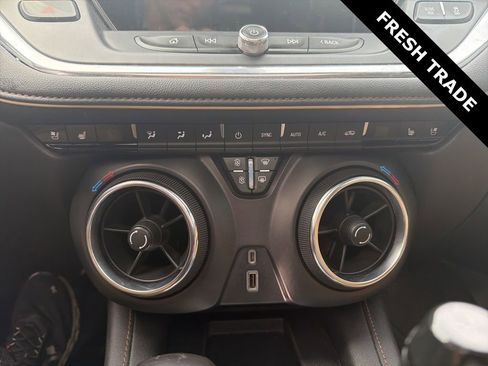 Used 2019 Chevrolet Blazer Premier w/ Sun and Wheels Package image 6