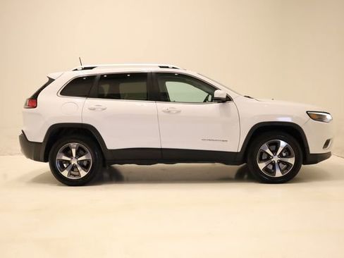 Used 2019 Jeep Cherokee Limited image 3