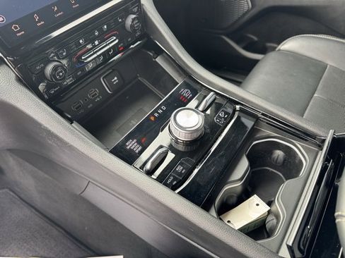 Certified 2024 Jeep Grand Cherokee L Overland w/ Advanced Protech Group III image 26