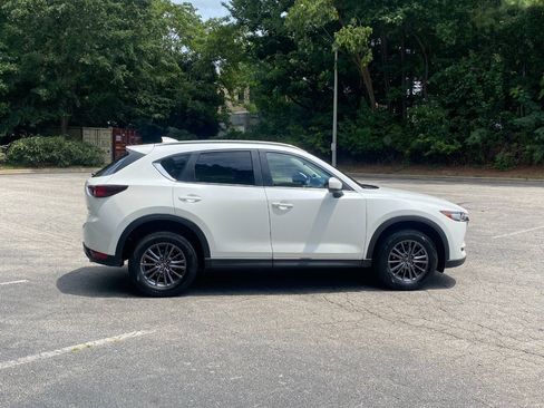 Used 2020 MAZDA CX-5 Touring FWD image 4