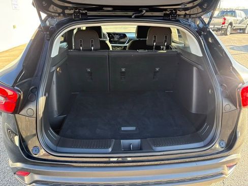 Used 2024 Chevrolet Trax LS image 35