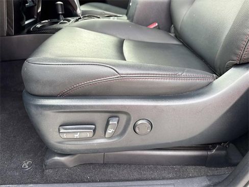 Used 2024 Toyota 4Runner TRD Off-Road Premium image 17