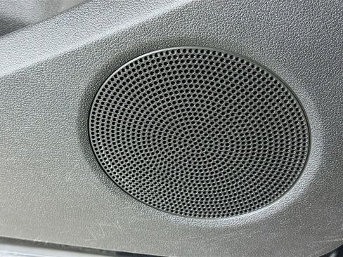 Used 2019 Ford Escape SE image 18