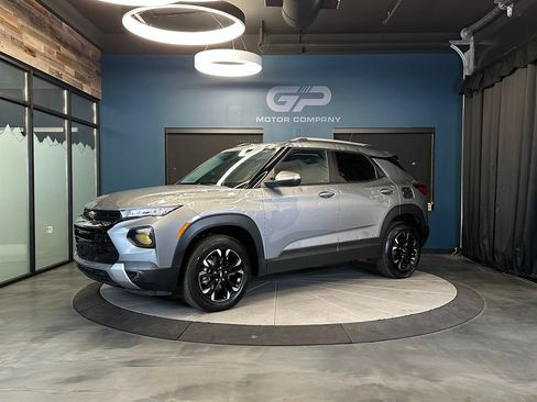 Used 2023 Chevrolet TrailBlazer LT AWD/4WD image 7