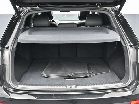Used 2024 Audi Q4 e-tron Prestige w/ Black Optic Package image 15