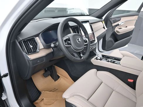 New 2026 Volvo XC90 B6 Ultra w/ Protection Package AWD/4WD image 14