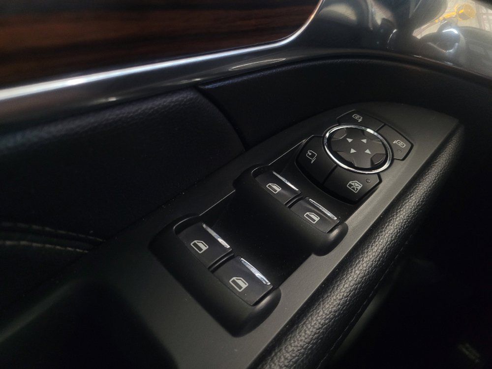Used 2019 Ford Explorer Limited w/ Class III Trailer Tow Package FWD image 27