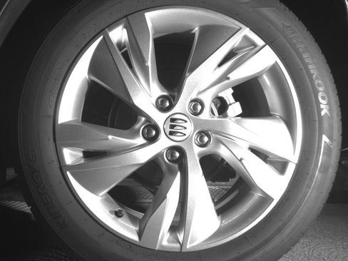 Used 2025 Buick Encore GX Preferred AWD/4WD image 14