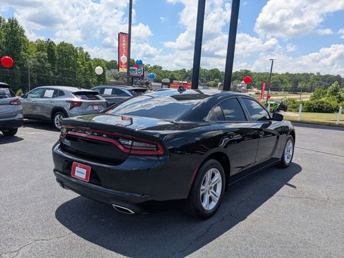 Used 2023 Dodge Charger SXT RWD image 5