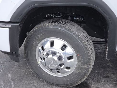 New 2026 GMC Sierra 3500 Denali w/ Denali Reserve Package image 29