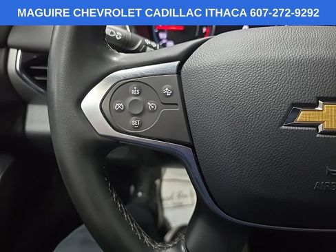 Used 2023 Chevrolet Traverse LT AWD/4WD image 19