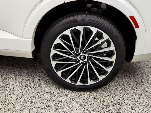 Used 2026 Hyundai Palisade Calligraphy FWD image 9