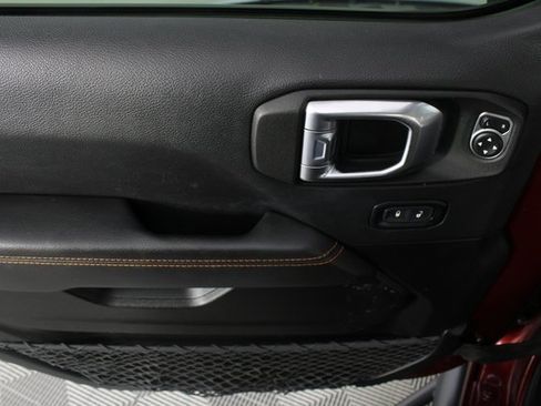 Used 2021 Jeep Gladiator Mojave image 13