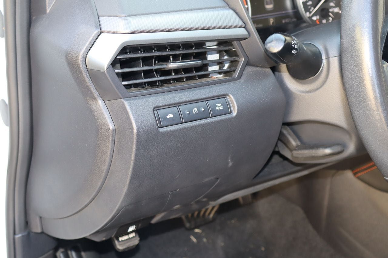 Used 2024 Nissan Altima 2.5 SR FWD image 21