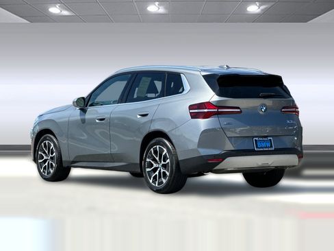 Used 2026 BMW X3 xDrive30i w/ Premium Package AWD/4WD image 3