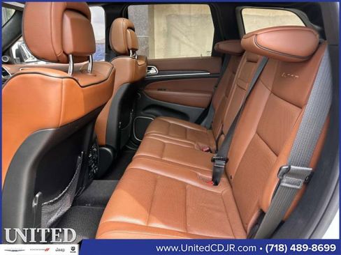 Certified 2017 Jeep Grand Cherokee Summit w/ Platinum Series Group image 15