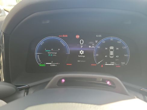 Certified 2025 Toyota Camry XLE w/ Premium Plus Package FWD image 32