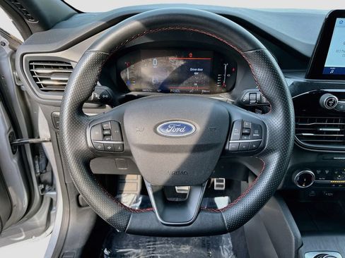 Used 2023 Ford Escape ST-Line FWD image 17