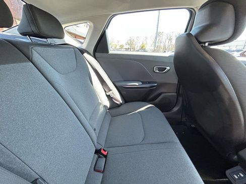 Certified 2025 Kia K4 LXS image 20