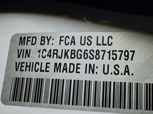 New 2025 Jeep Grand Cherokee L Limited w/ Luxury Tech Group II image 25